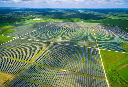 東南亞最大太陽能發(fā)電站建成投產